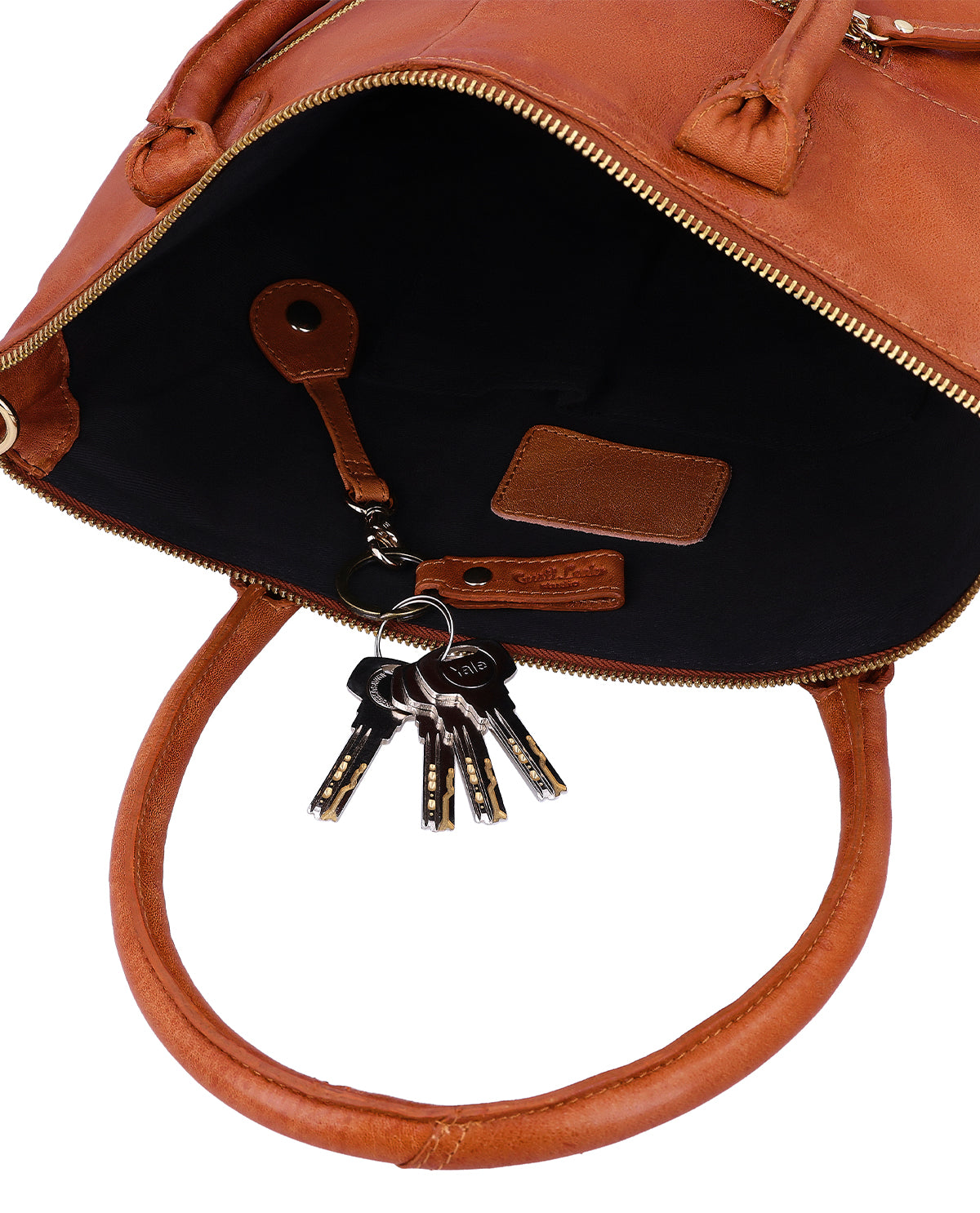 Gusti-Lederのレザー製ショッパー「Mia」 – Gusti Leder